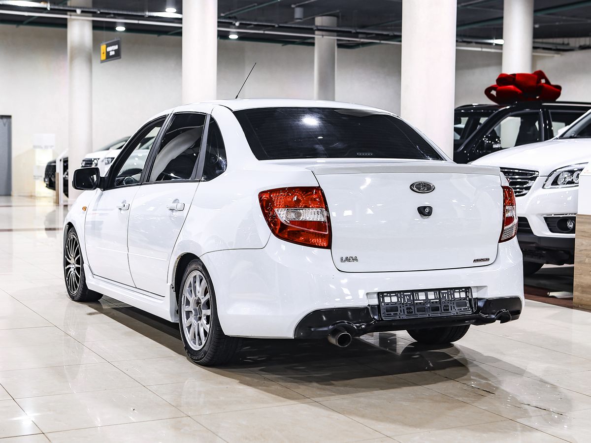 Купить Granta с пробегом