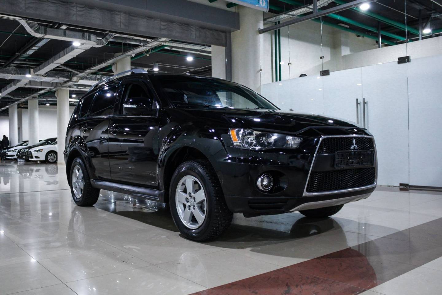 Купить Outlander с пробегом