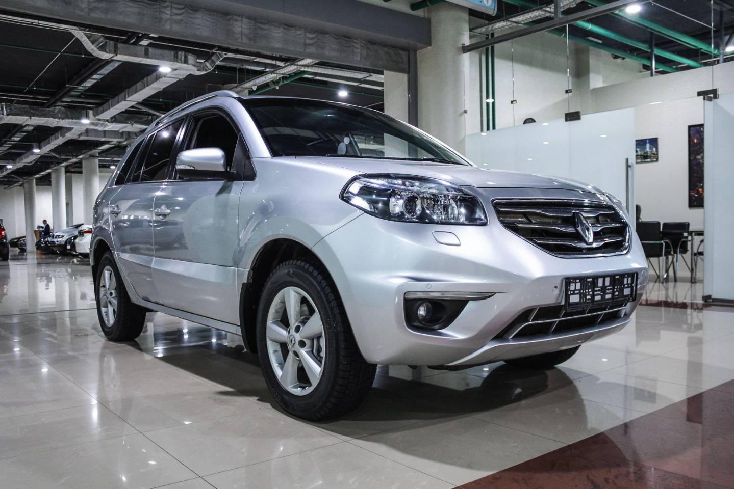 Купить Koleos с пробегом